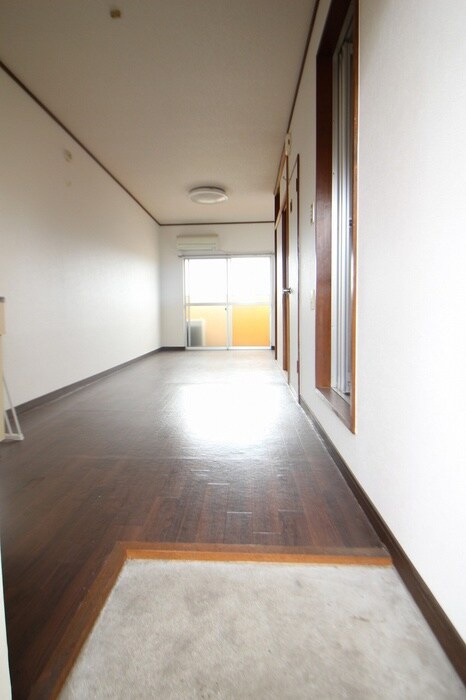 物件内観写真15　(玄関)