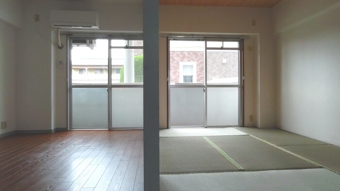 物件内観写真7　(居室)