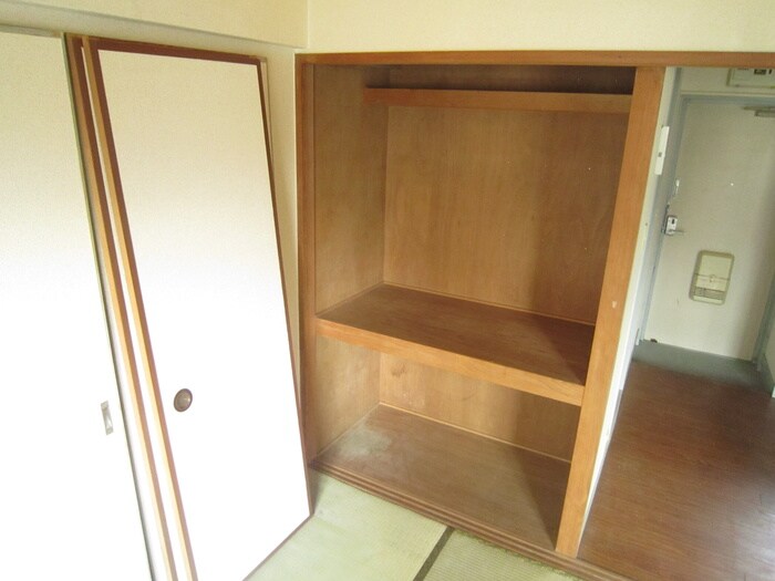 物件内観写真16　(収納)