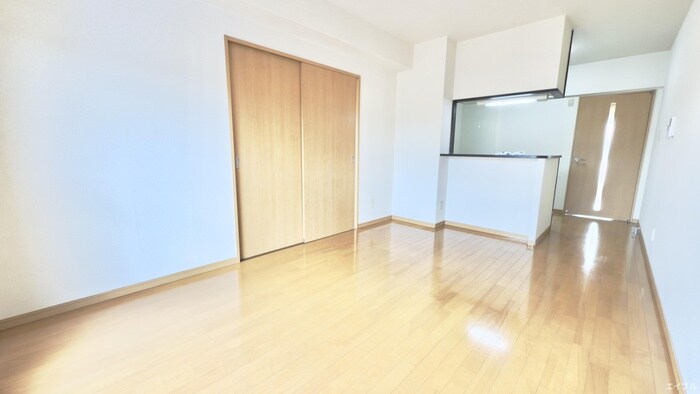 物件内観写真6　(居室)