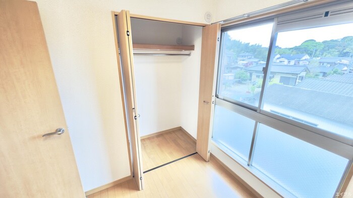 物件内観写真11　(収納)