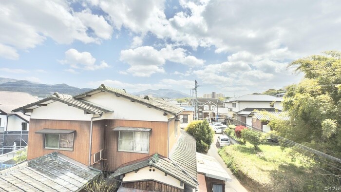 物件内観写真13　(室内からの展望)