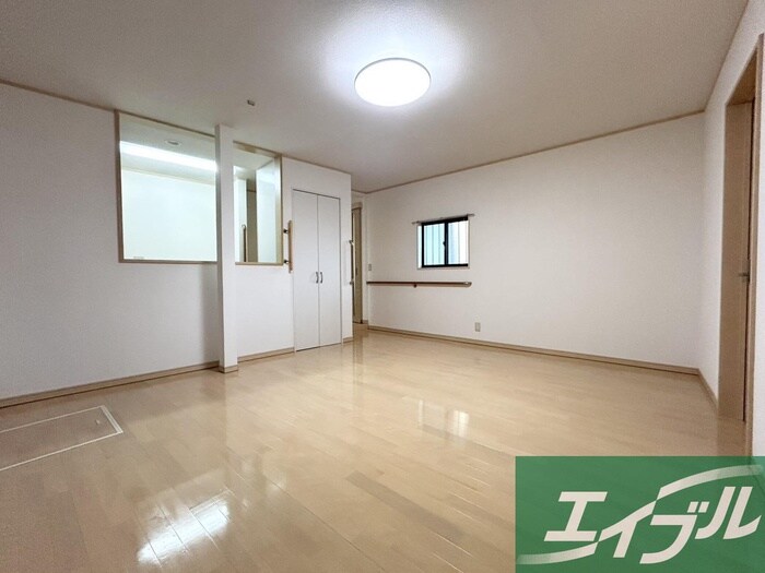 物件内観写真8　(居室)