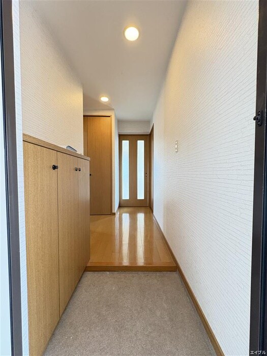 物件内観写真12　(廊下)