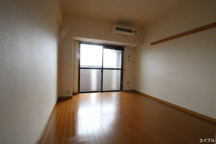 物件内観写真14　(室内からの展望)