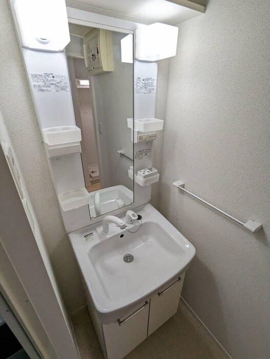 物件内観写真12　(洗面)