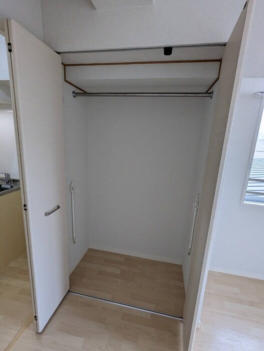 物件内観写真13　(収納)