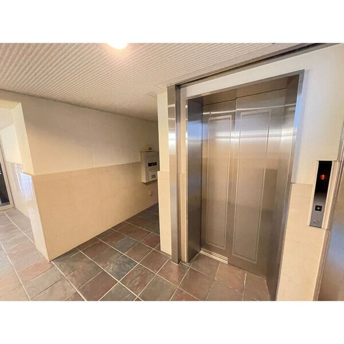 物件外観写真3　(建物設備)