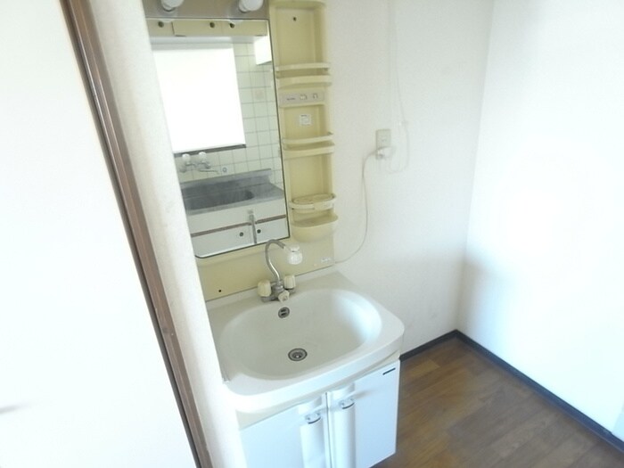 物件内観写真8　(洗面)