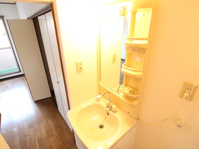 物件内観写真13　(洗面)