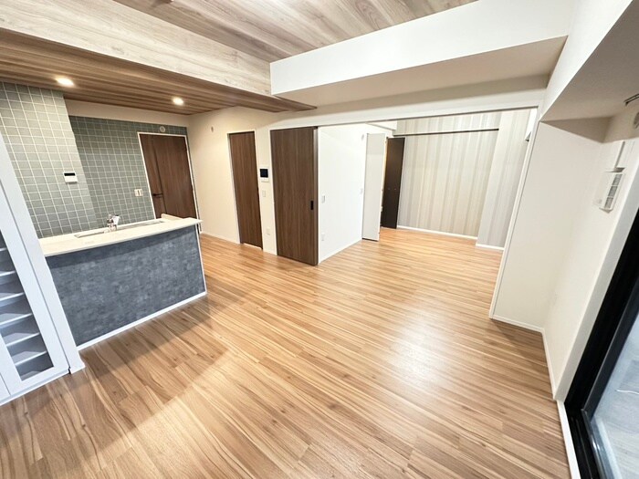 物件内観写真2　(居室)