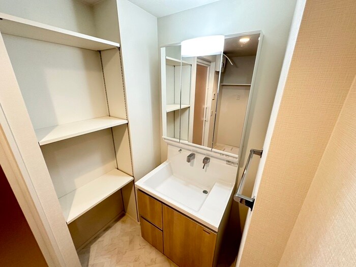 物件内観写真7　(洗面)