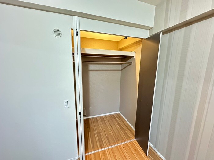 物件内観写真8　(収納)