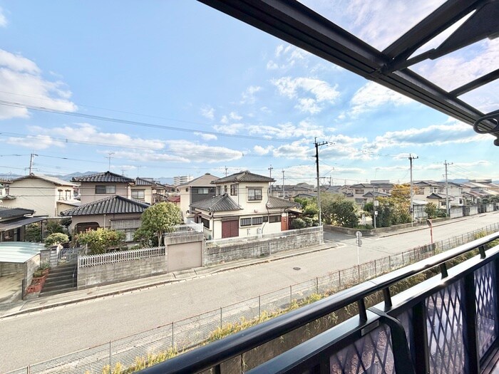 物件内観写真12　(室内からの展望)