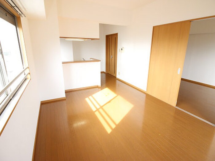 物件内観写真4　(居室)