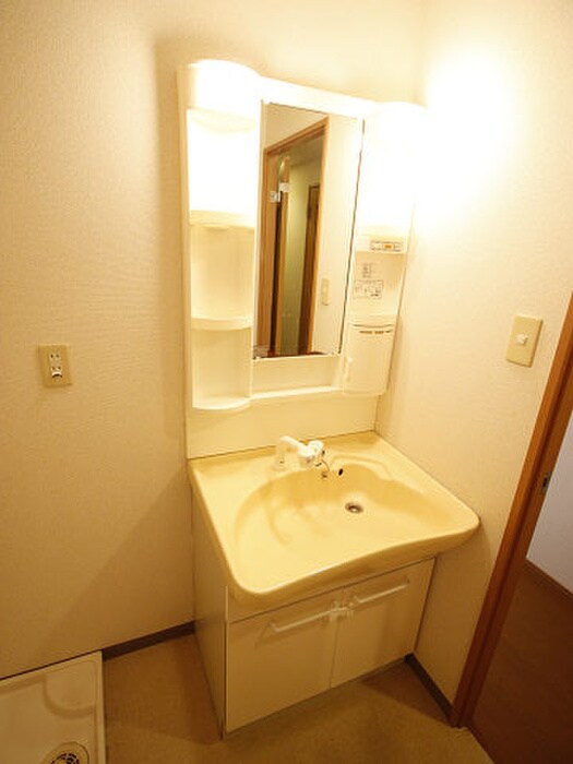 物件内観写真11　(洗面)