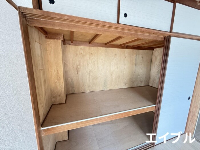 物件内観写真13　(収納)