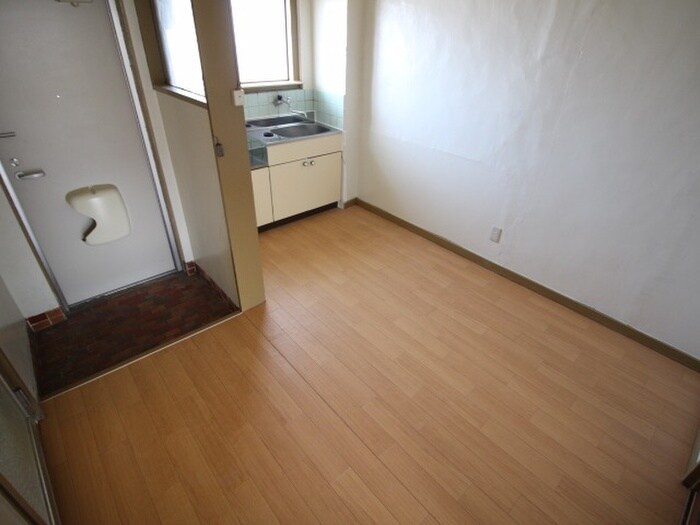 物件内観写真8　(居室)