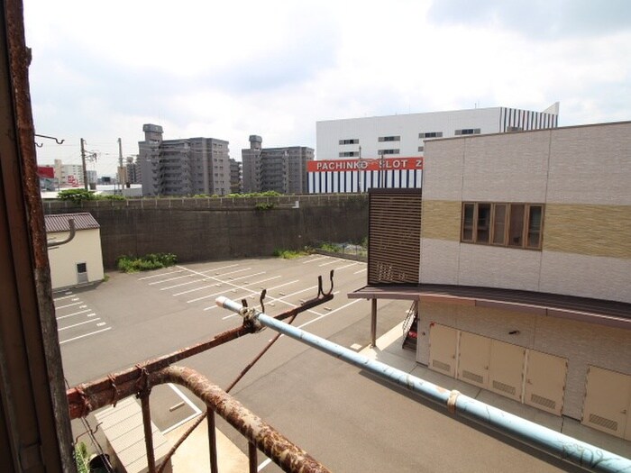 物件内観写真18　(室内からの展望)