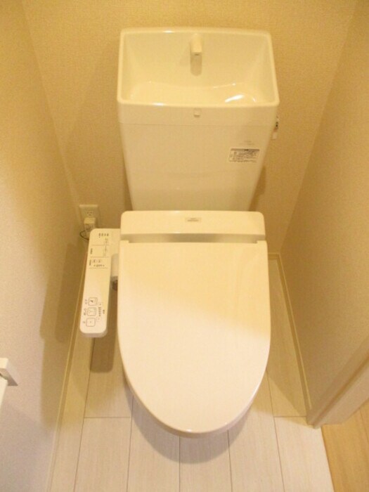 物件内観写真11　(トイレ)