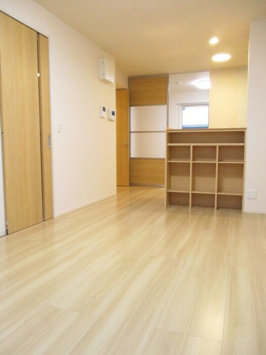 物件内観写真15　(室内からの展望)