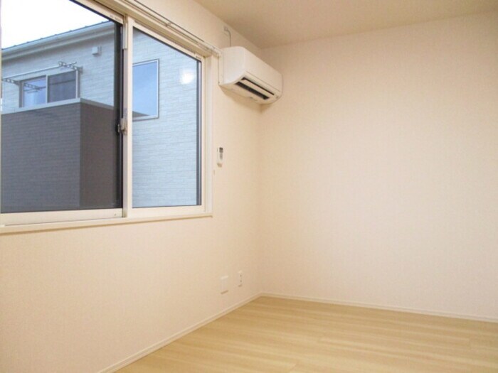 物件内観写真18　(居室)