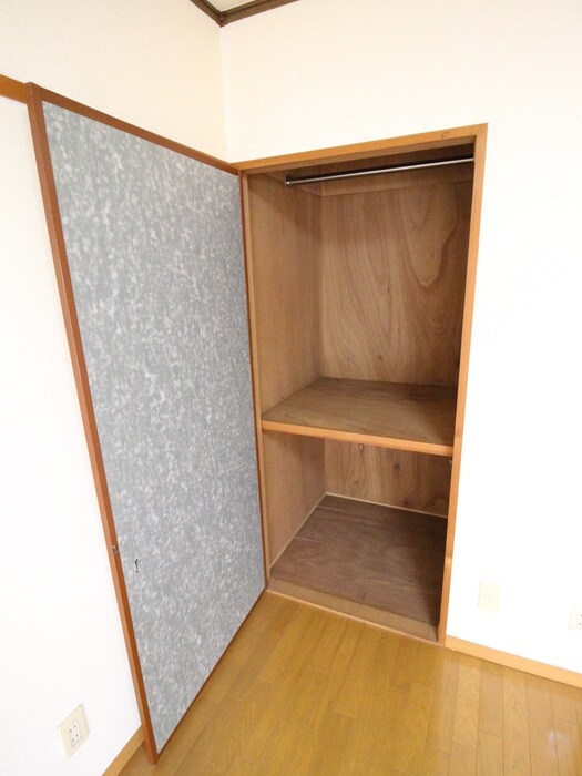 物件内観写真13　(収納)