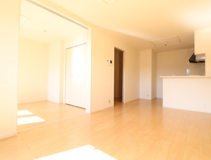 物件内観写真8　(居室)