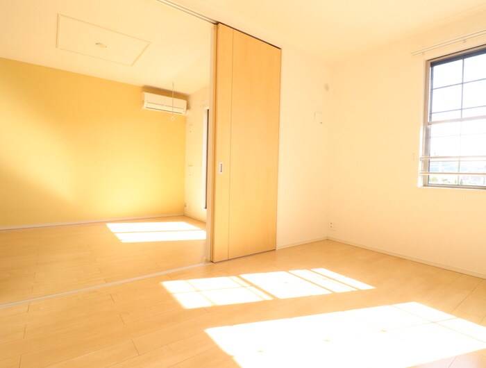 物件内観写真10　(内観写真)