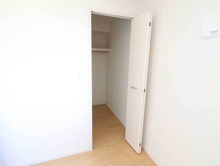 物件内観写真15　(収納)
