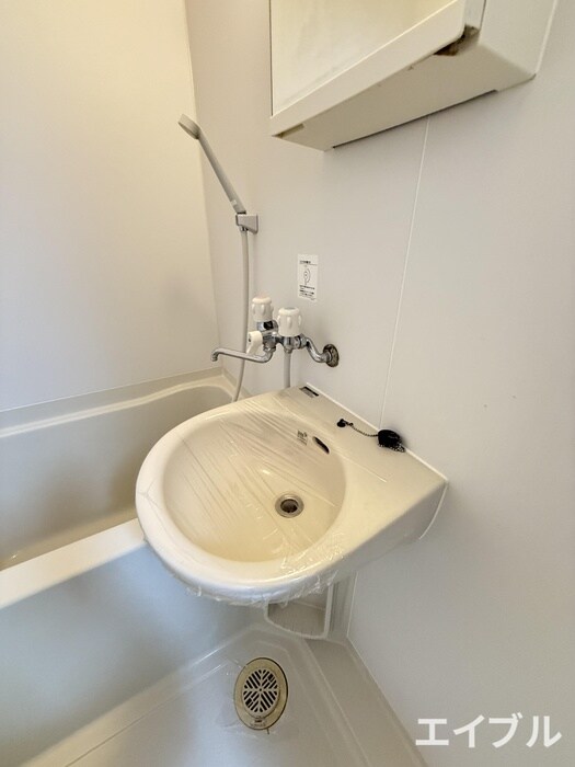 物件内観写真11　(洗面)