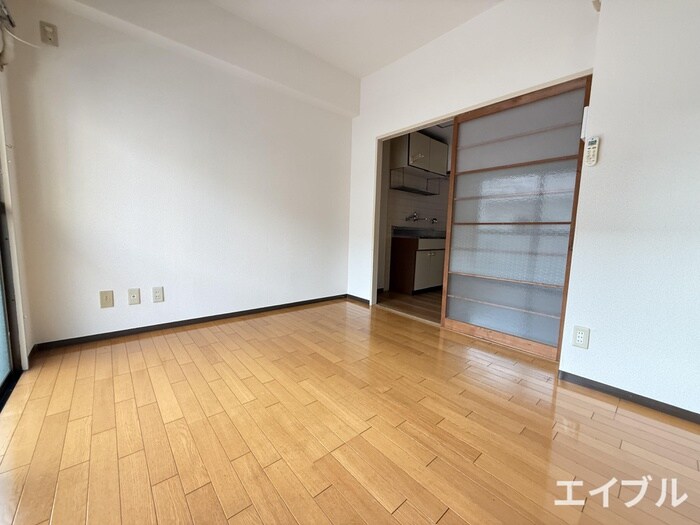 物件内観写真18　(居室)