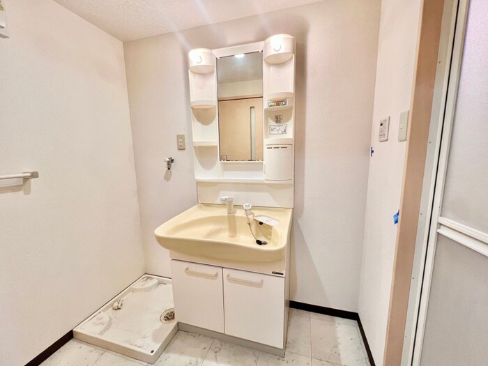 物件内観写真11　(洗面)