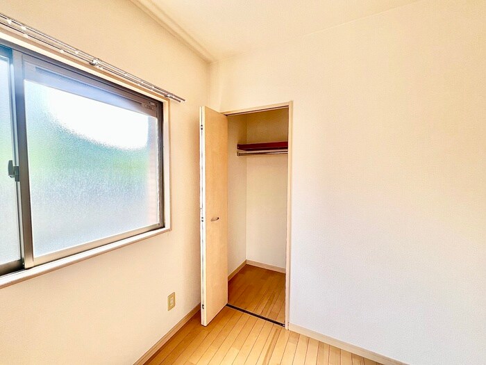 物件内観写真18　(収納)