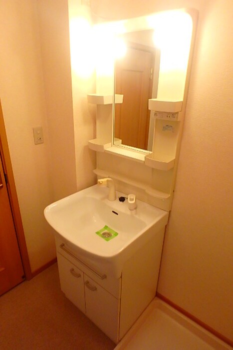 物件内観写真11　(洗面)