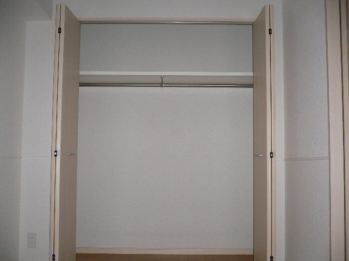 物件内観写真16　(収納)