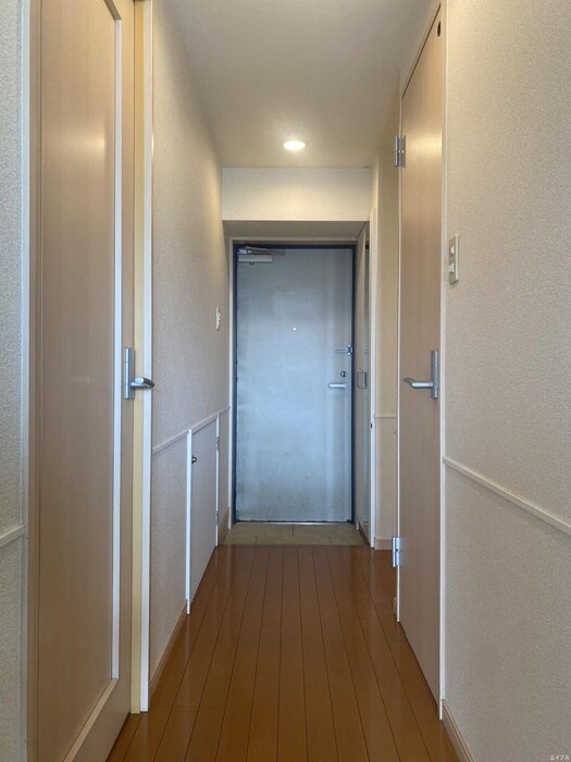 物件内観写真17　(玄関)