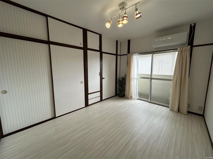 物件内観写真9　(居室)