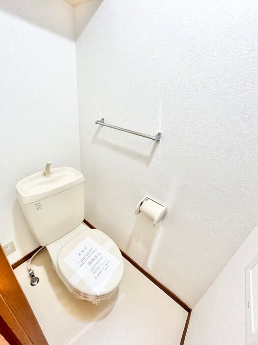 物件内観写真9　(トイレ)