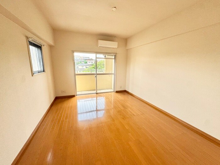 物件内観写真4　(居室)