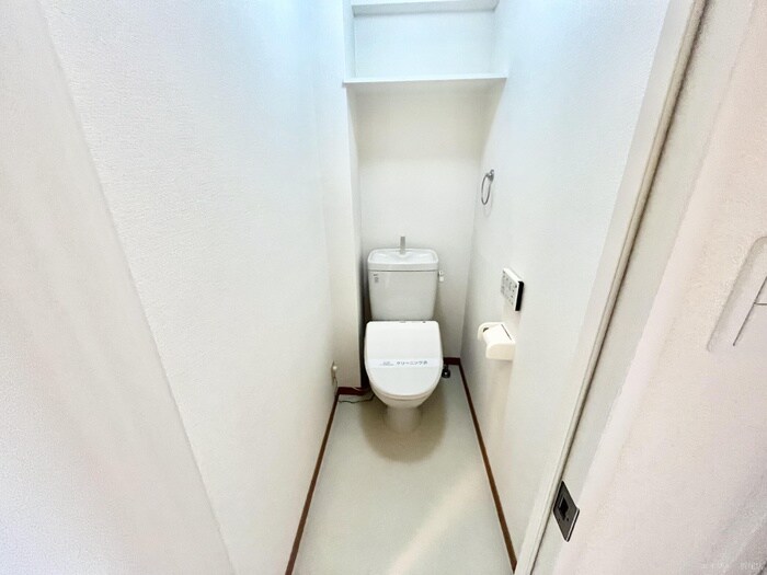 物件内観写真8　(トイレ)
