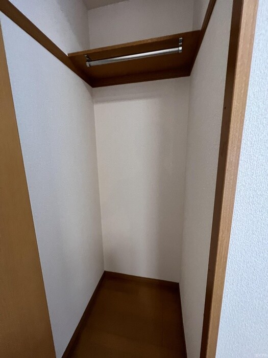 物件内観写真16　(収納)