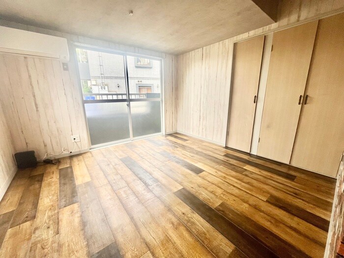 物件内観写真4　(居室)