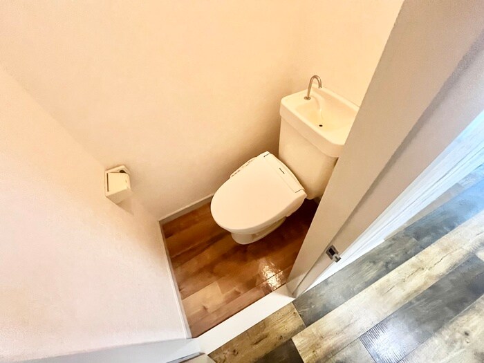 物件内観写真7　(トイレ)