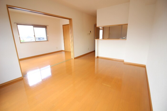 物件内観写真8　(居室)