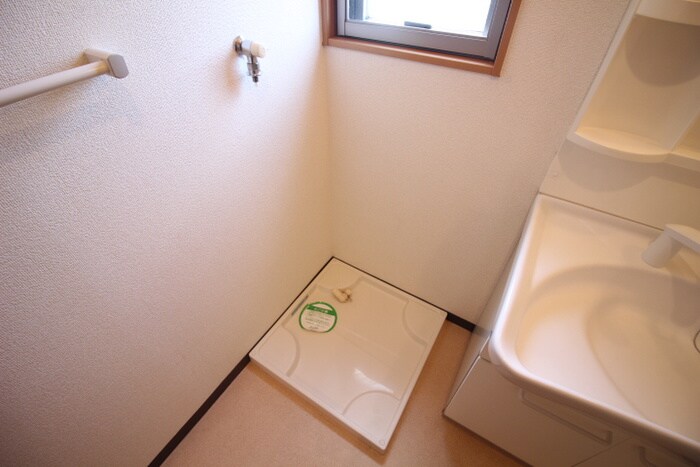 物件内観写真21　(洗濯機置場)