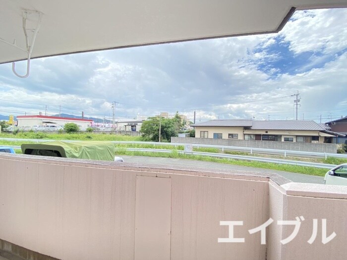 物件内観写真15　(室内からの展望)