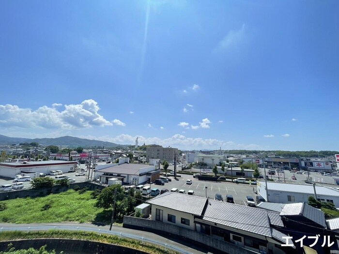 物件内観写真15　(室内からの展望)