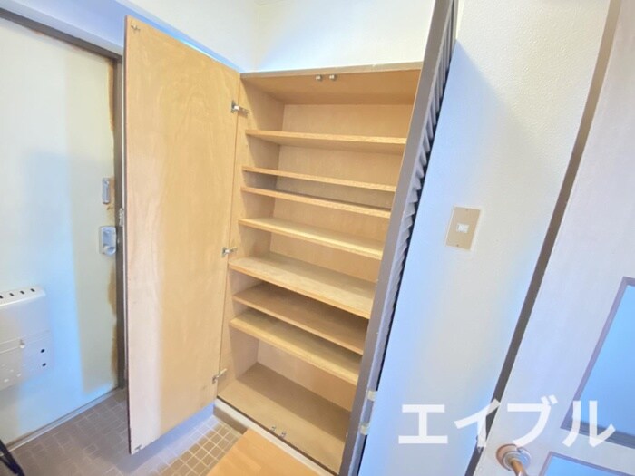 物件内観写真17　(靴箱)