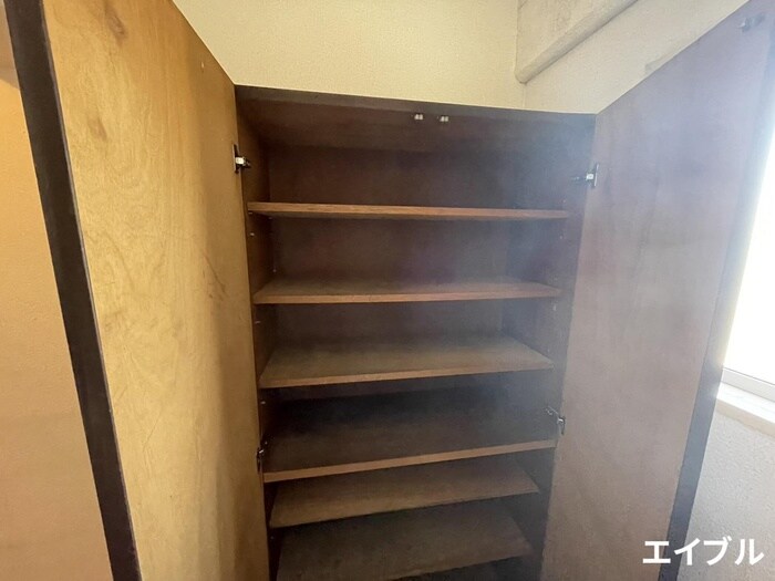 物件内観写真18　(靴箱)